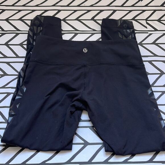 Lululemon athletica 23” crop leggings - Picture 1 of 6